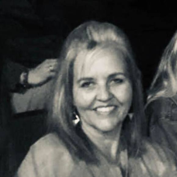 Meet your Posher, Melissa - Picture 1 of 1